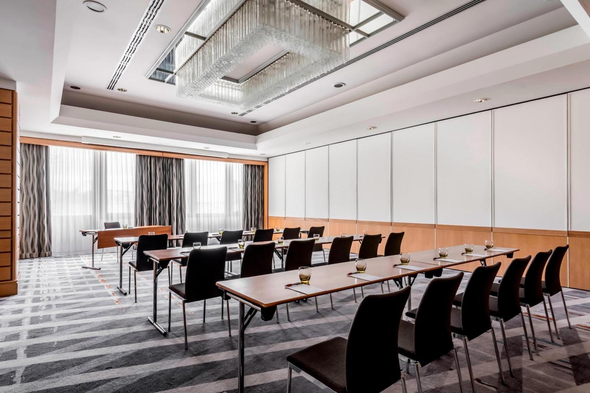 Stuttgart Marriott Hotel Σίντελφινγκεν Εξωτερικό φωτογραφία